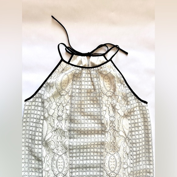 LOFT lace halter neck blouse - Picture 2 of 5